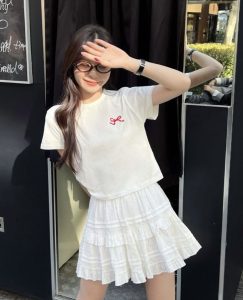 phối đồ áo thun trắng nữ