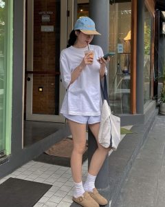 phối đồ áo thun trắng nữ
