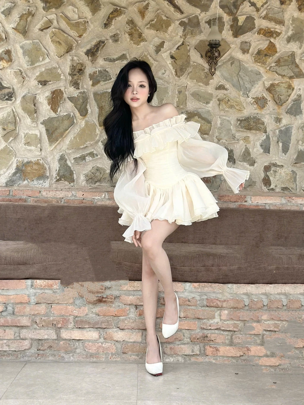 Đầm Trễ Vai- Các Kiểu Váy Đi Biển Mùa Hè